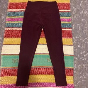 Beyond Yoga Purple Heather Leggings Medium